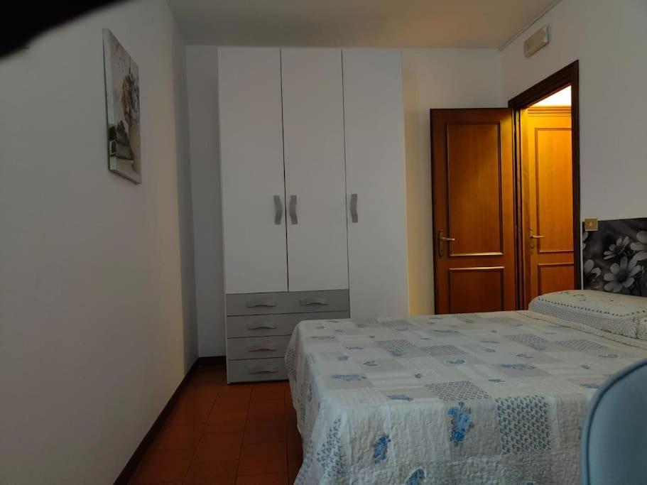 דירות Casa Vittoria Toscolano-Maderno מראה חיצוני תמונה